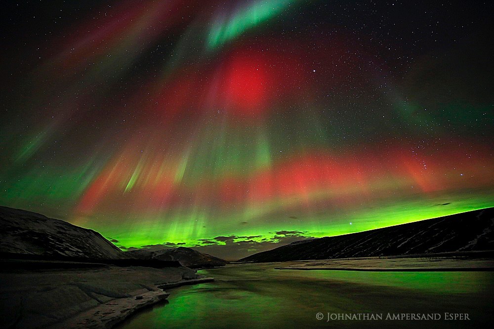 Blonduos-Red-Auroras-Feb-2014-II_1000px