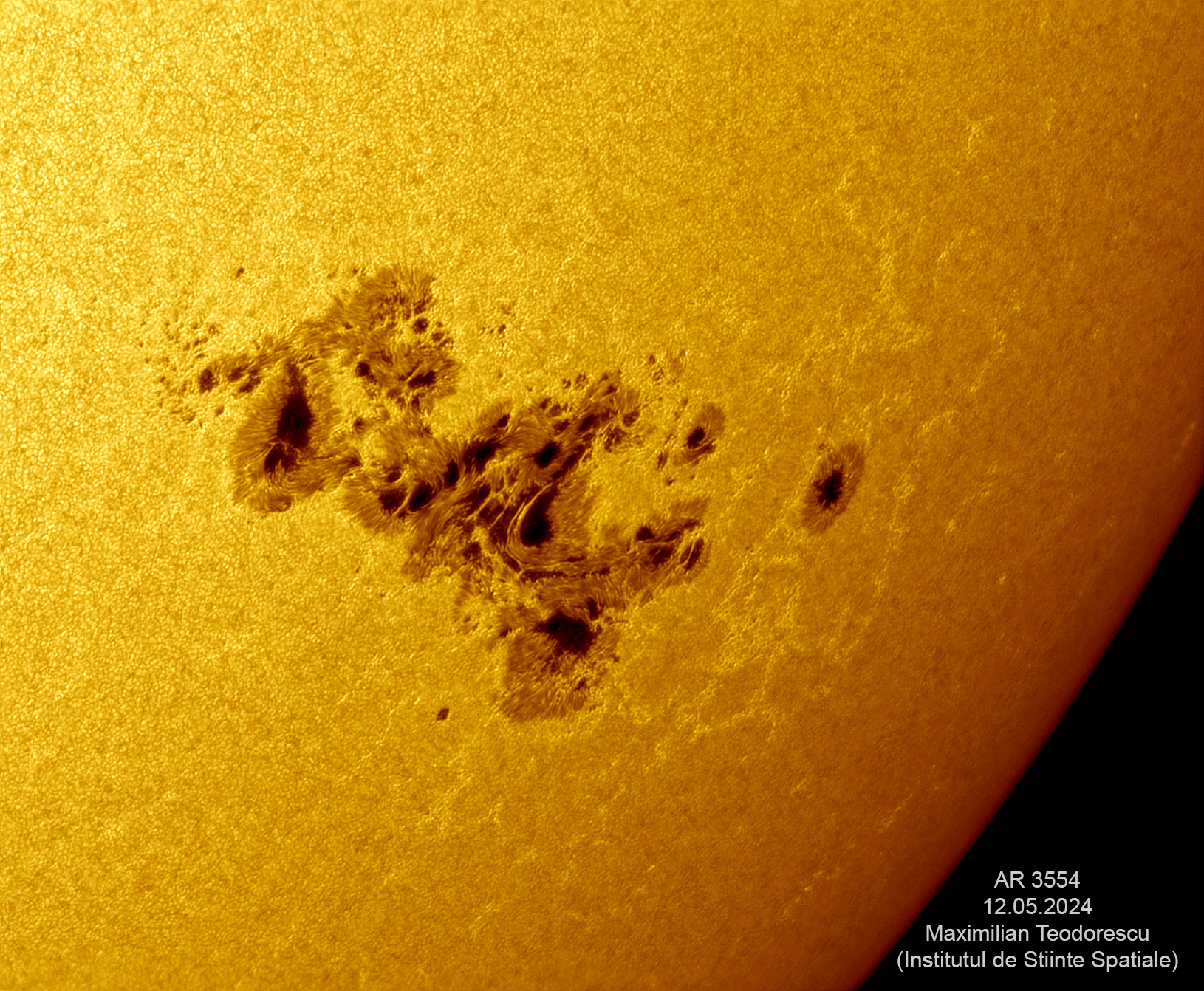 2024 05 11 0859_1 U L Moon_lapl5_ap805